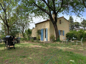 Mazet provençal - Parking privé